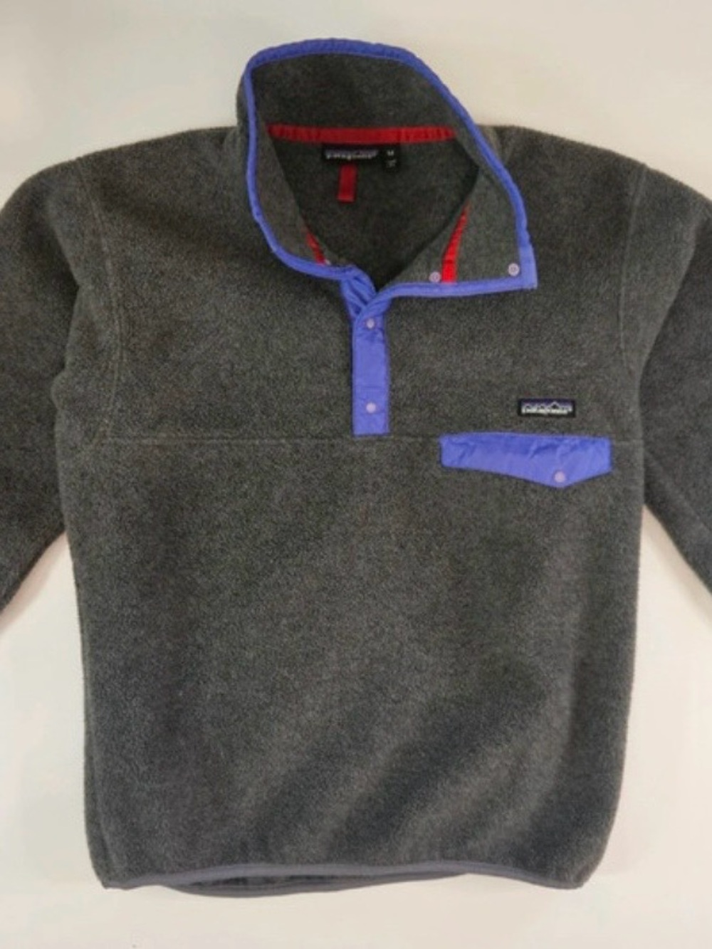 Patagonia Men’s vintage Charcoal and purple Synchilla snap Fleece medium